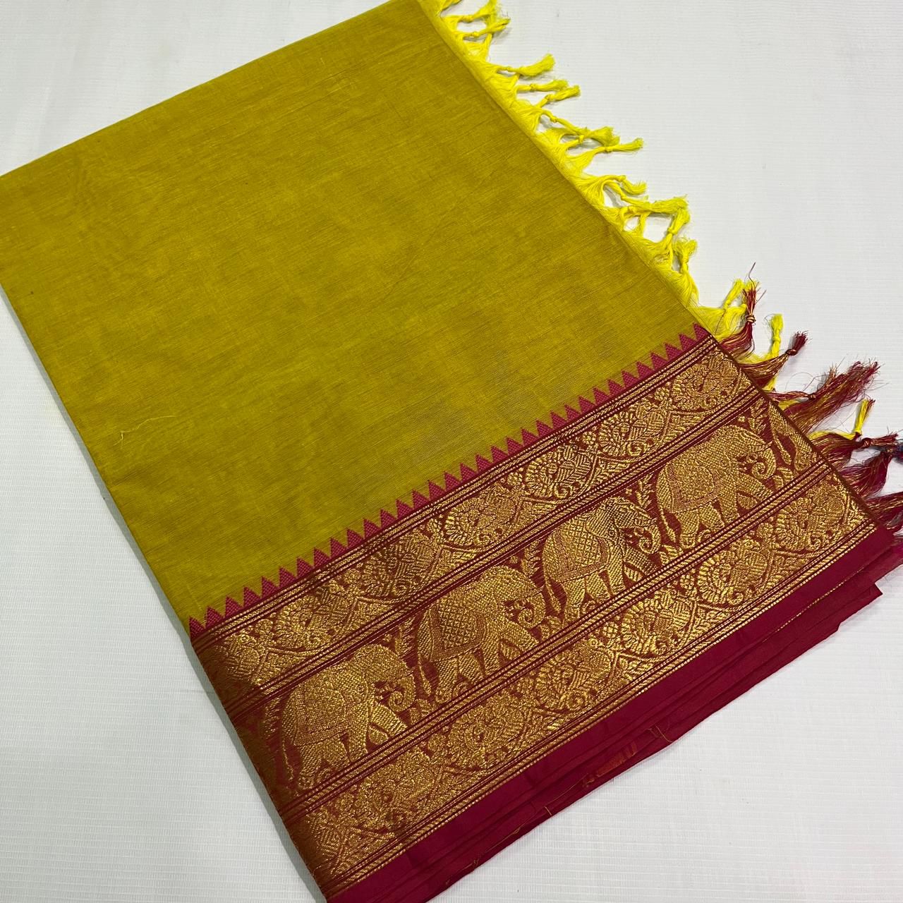 Chikankari Saree